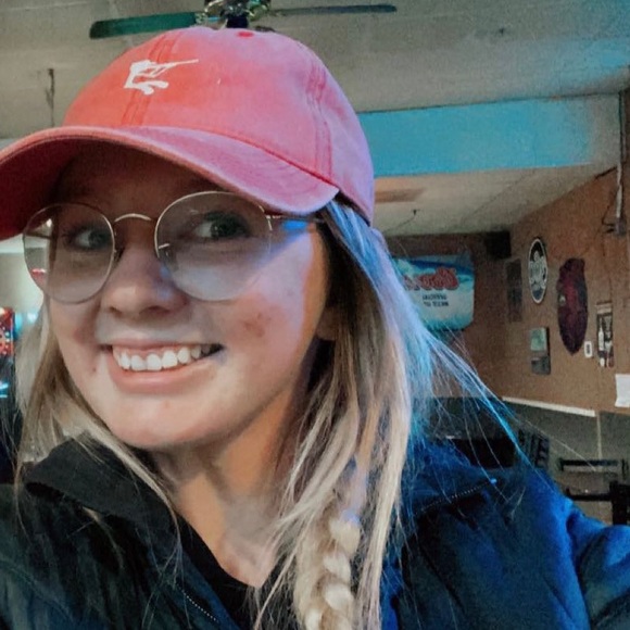 Meet your Posher, Paige - Picture 1 of 1